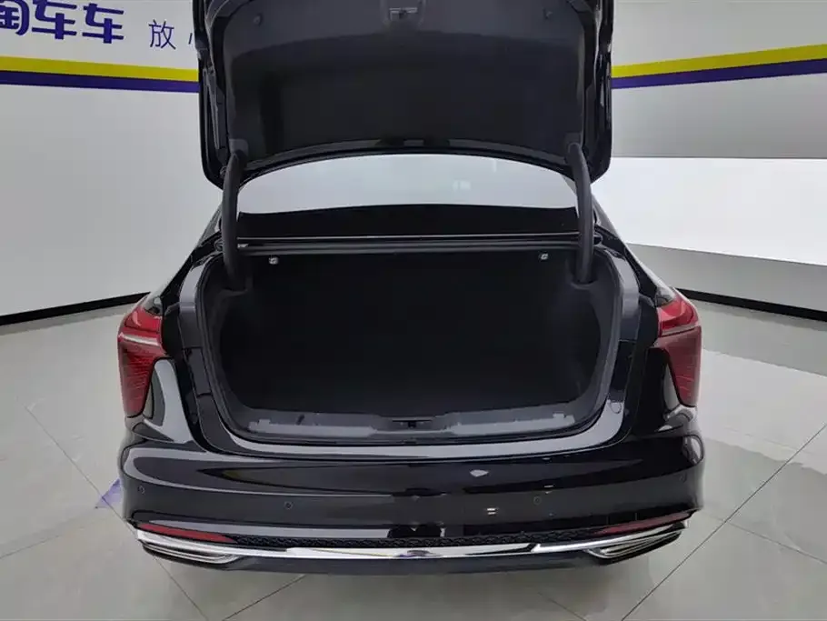 Hongqi H5 2024 из CN, фото 4
