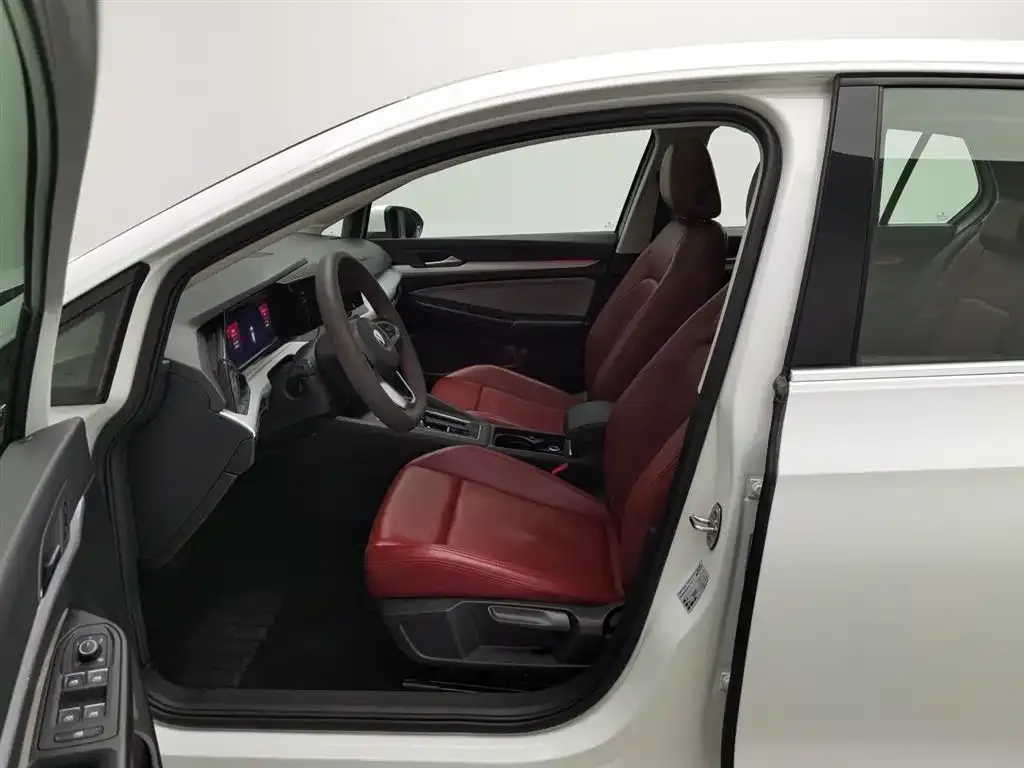 Volkswagen Golf 2021 из CN, фото 10