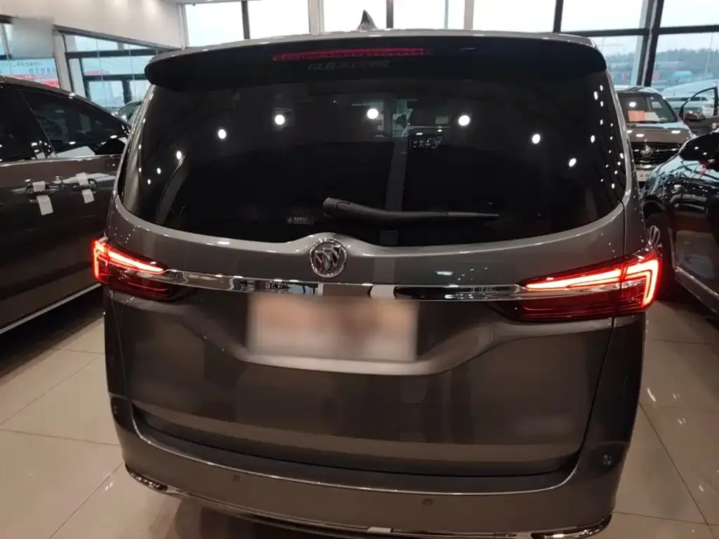 Buick GL8 2021 из CN, фото 10