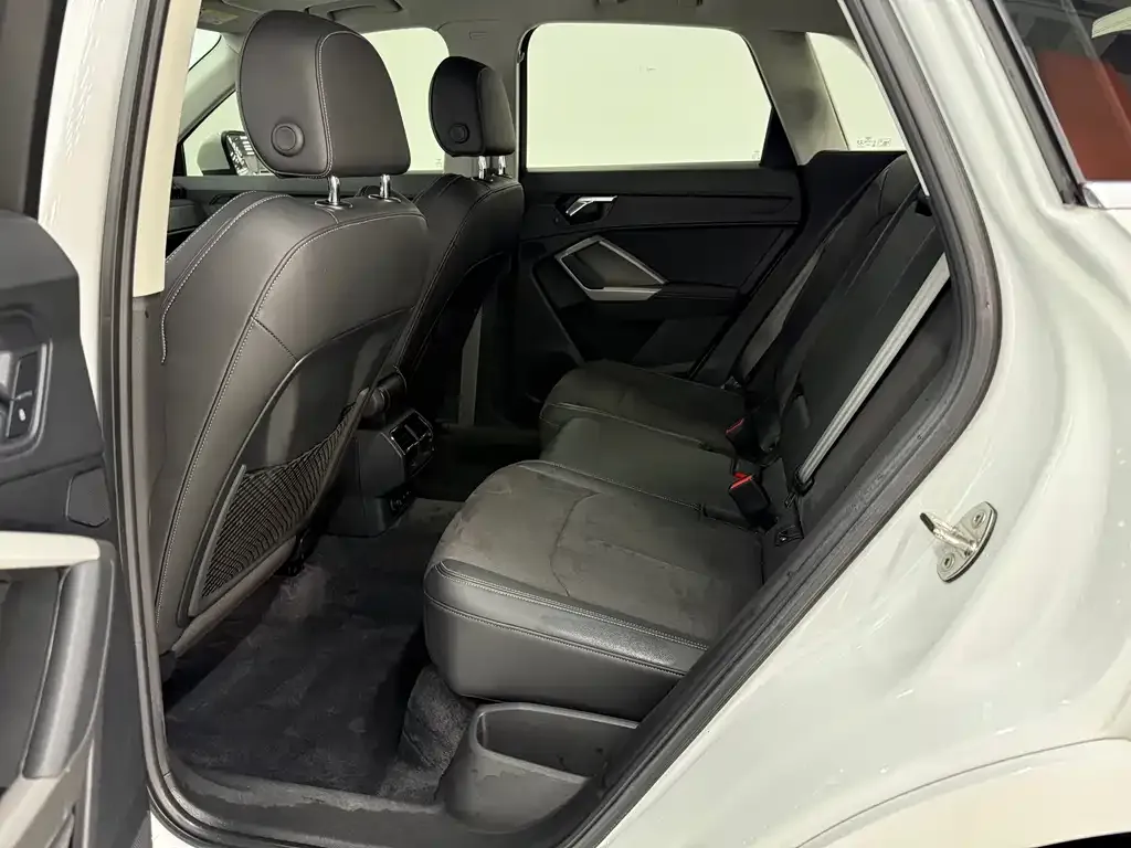 Audi Q3 2022 из CN, фото 6