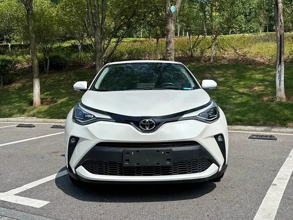 Toyota C-HR 2022 из CN, фото 2