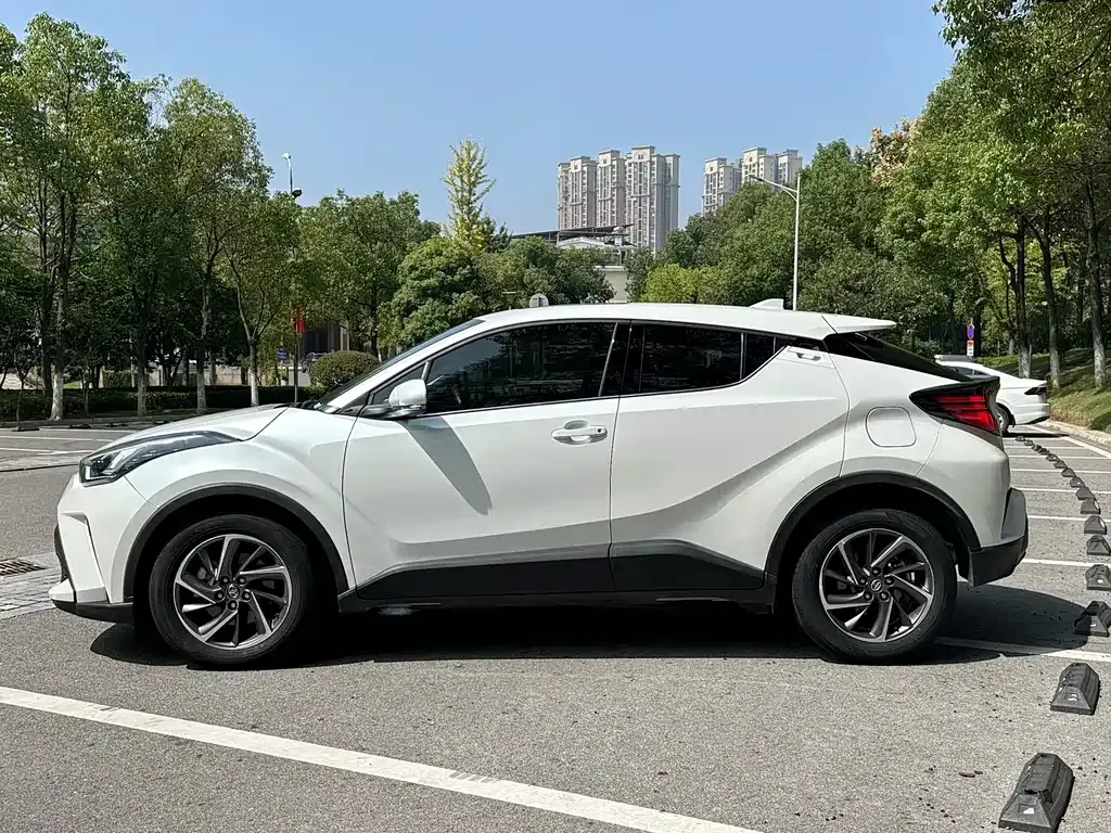 Toyota C-HR 2022 из CN, фото 4