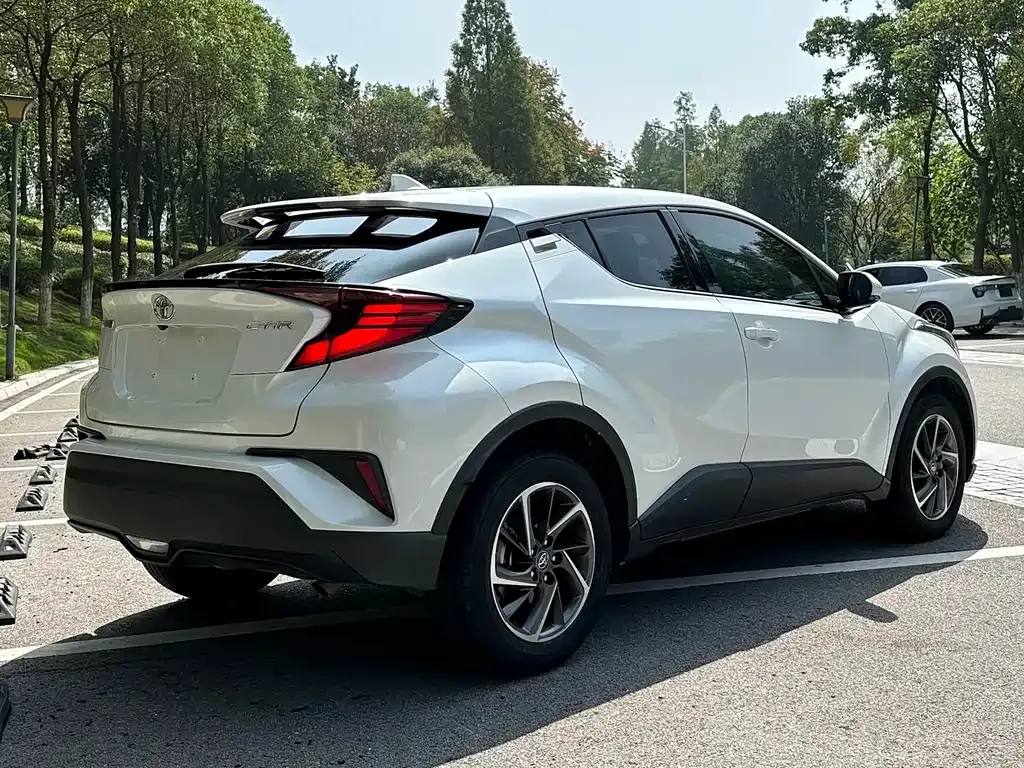 Toyota C-HR 2022 из CN, фото 7