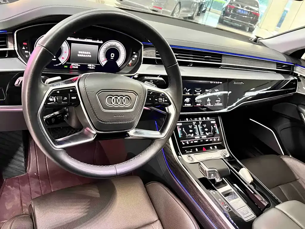 Audi A8 2022 из CN, фото 8