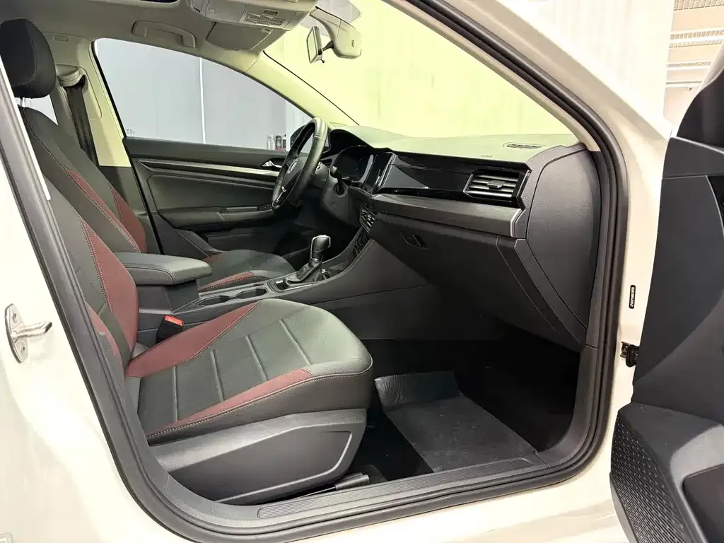 Volkswagen Bora 2021 из CN, фото 5