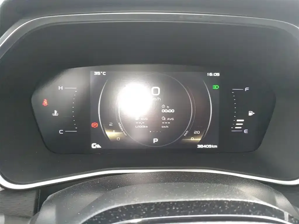 Geely Xingrui 2022 из CN, фото 2