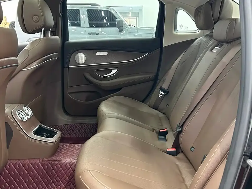 Mercedes-Benz E-Class 2022 из CN, фото 2