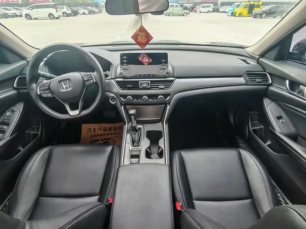 Honda Accord — фото 6