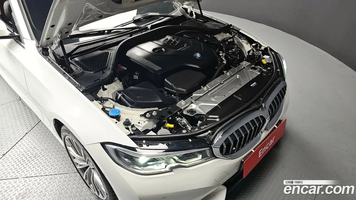BMW 3-Series 2022 из KR, фото 8