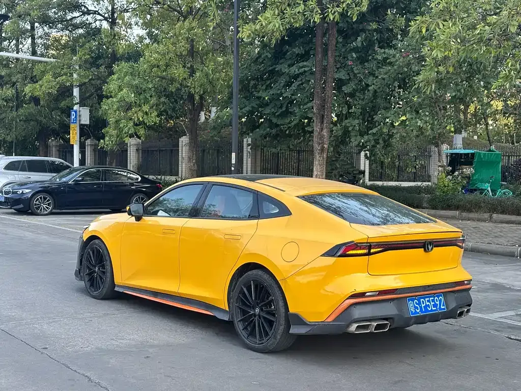 Changan UNI-V 2024 из CN, фото 3