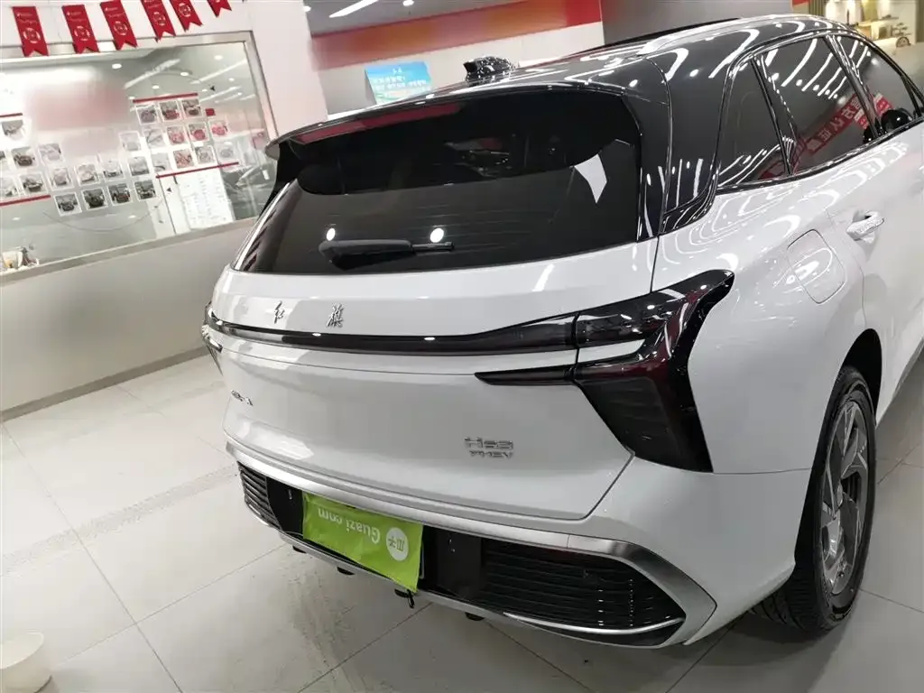Hongqi HS3 PHEV 2024 из CN, фото 8