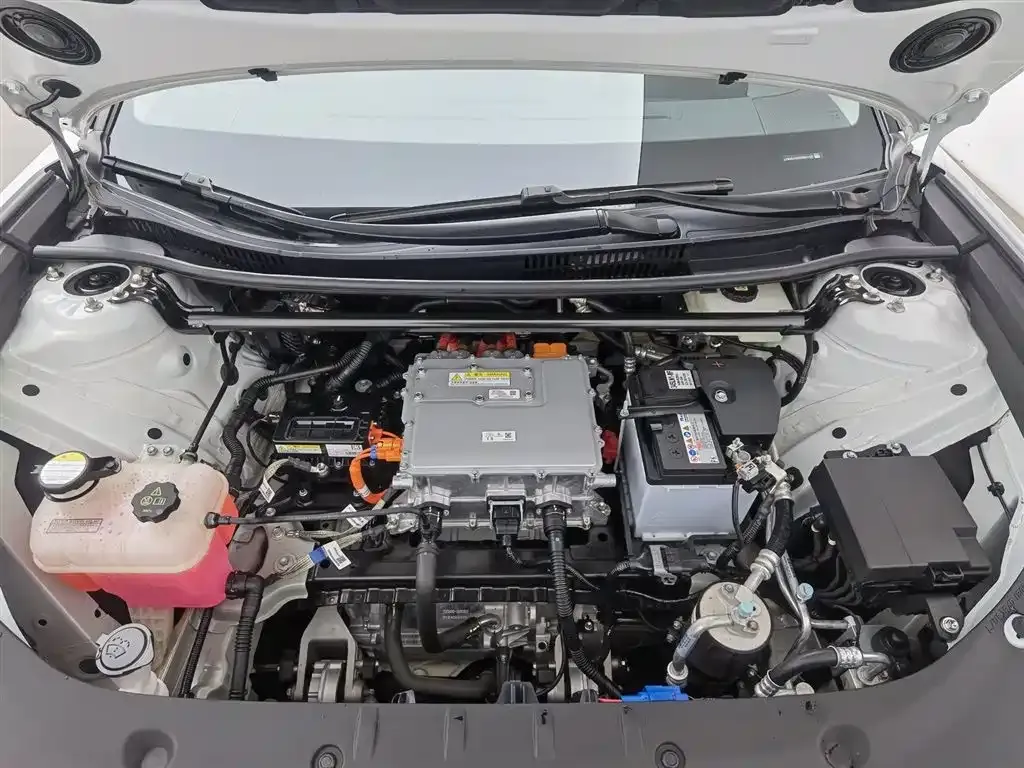 Toyota bZ3 2024 из CN, фото 9
