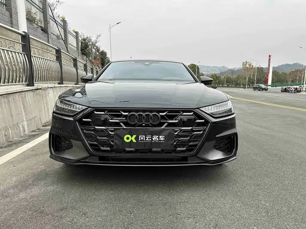 Audi A7L 2024 из CN, фото 6