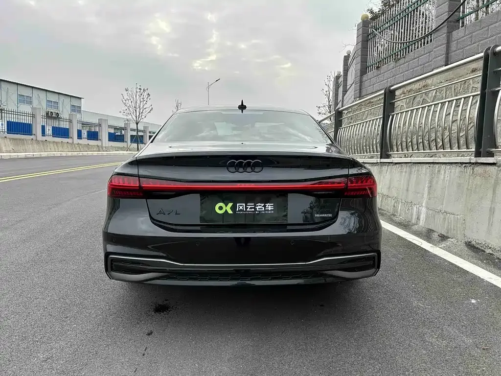 Audi A7L 2024 из CN, фото 5