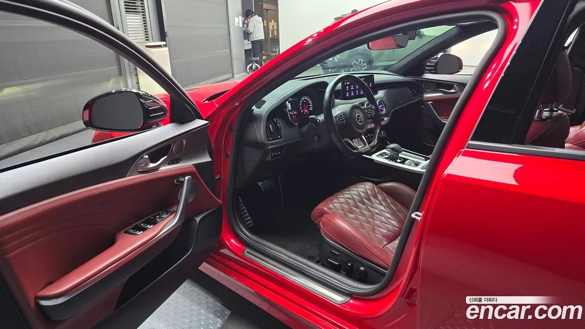 Kia Stinger — фото 9