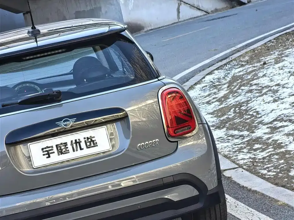 MINI Cooper (3-door) 2021 из CN, фото 2