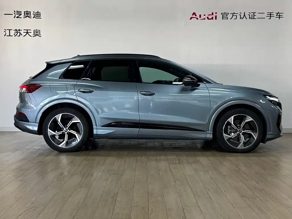 Audi Q4 e-tron — фото 3