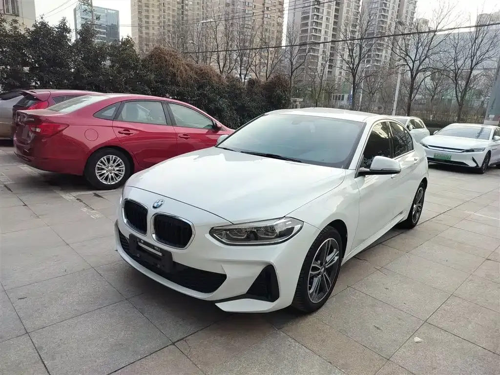 BMW 1 Series 2022 из CN, фото 6
