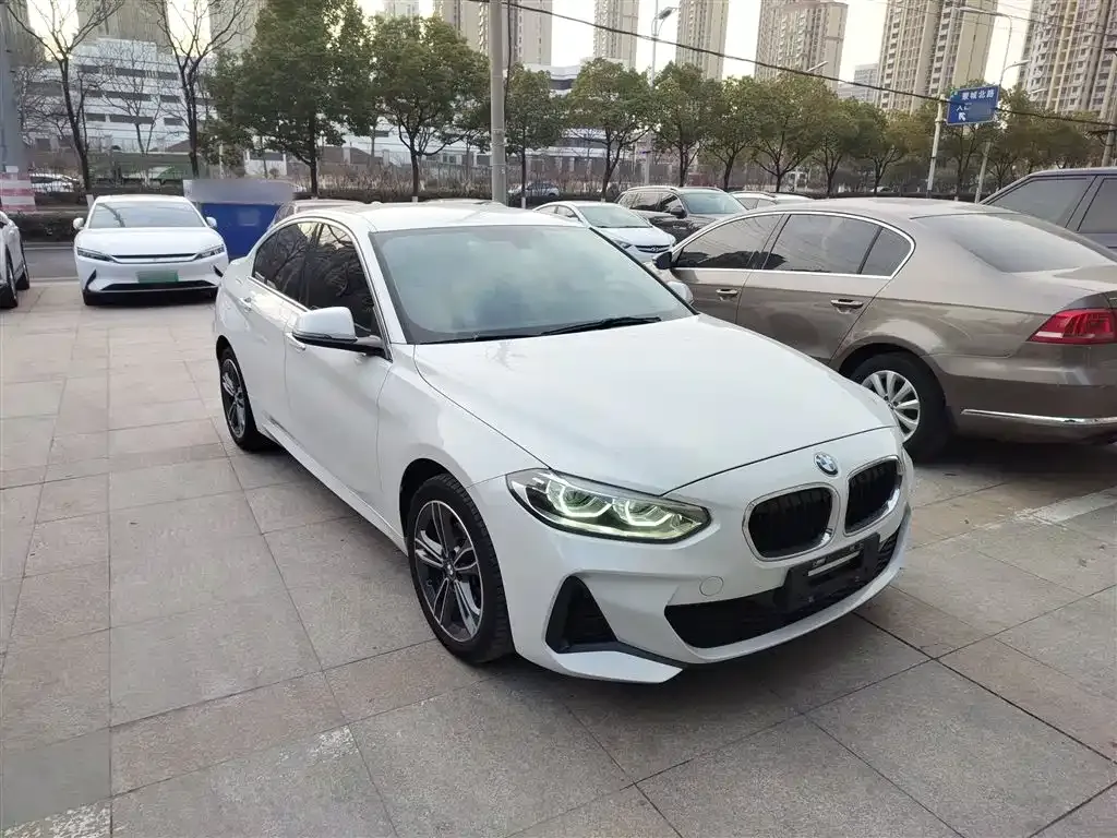BMW 1 Series 2022 из CN, фото 8