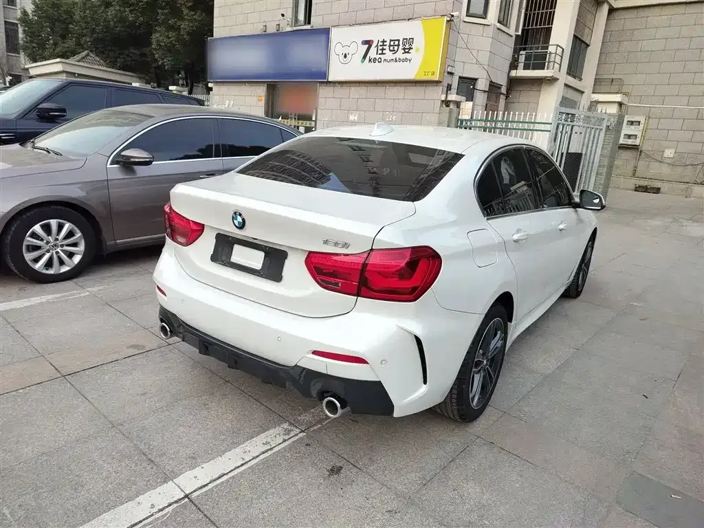 BMW 1 Series 2022 из CN, фото 5