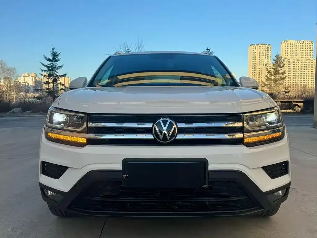 Volkswagen Tharu — фото 2