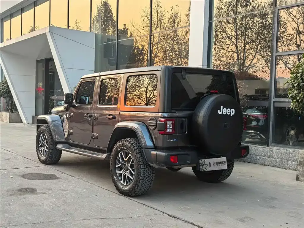 Jeep Wrangler PHEV 2023 из CN, фото 6