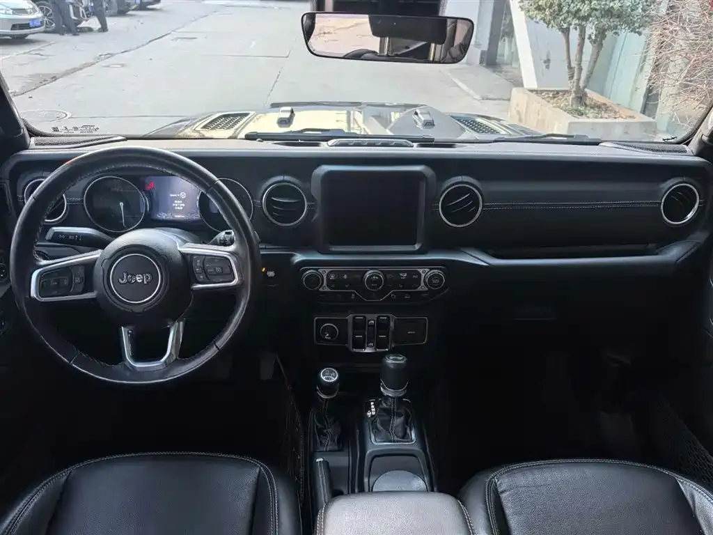 Jeep Wrangler PHEV 2023 из CN, фото 9