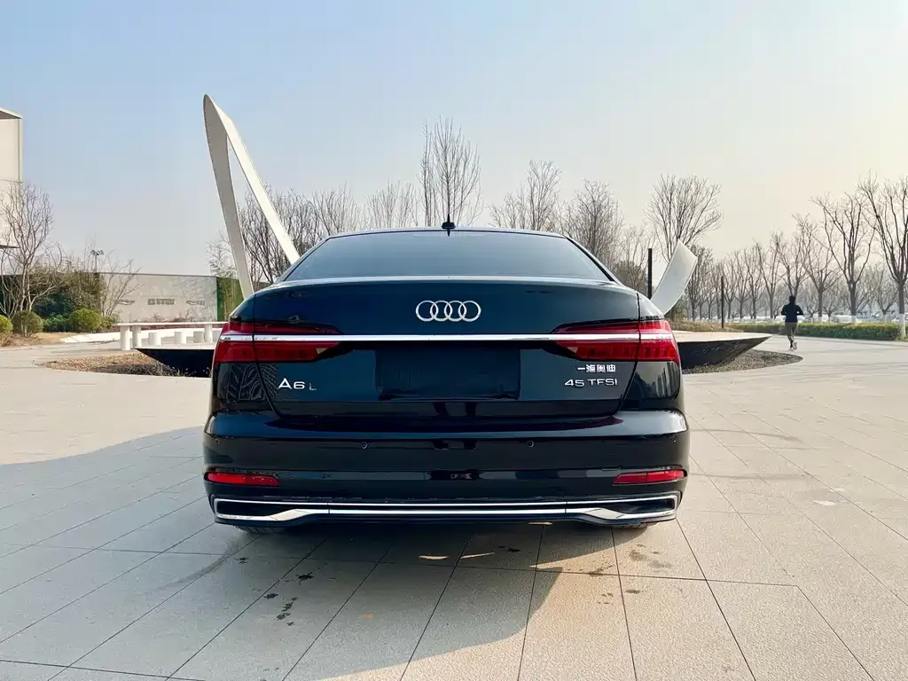 Audi A6L 2023 из CN, фото 7