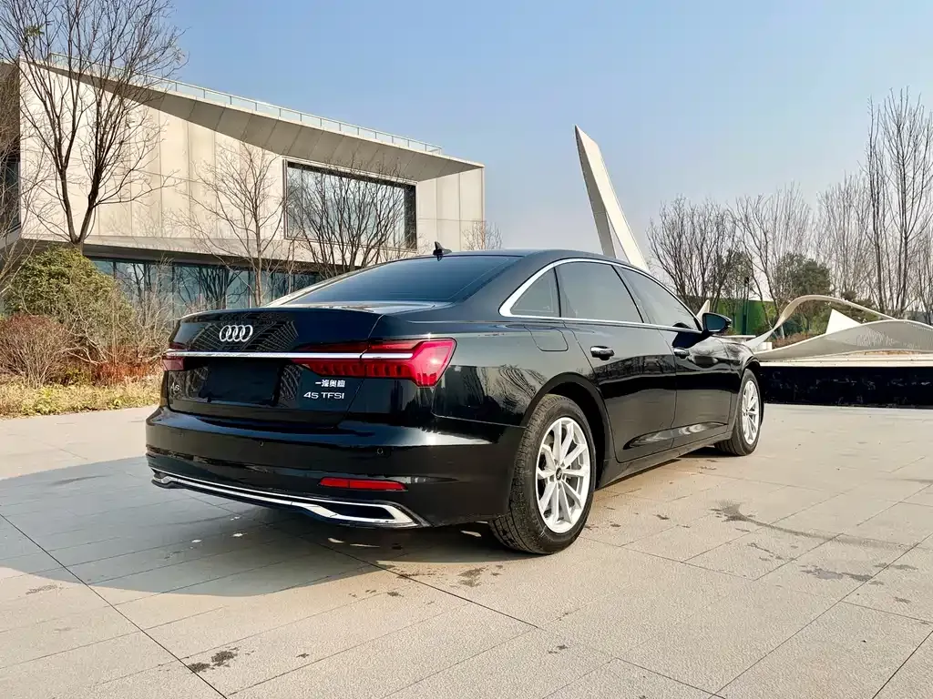 Audi A6L 2023 из CN, фото 8