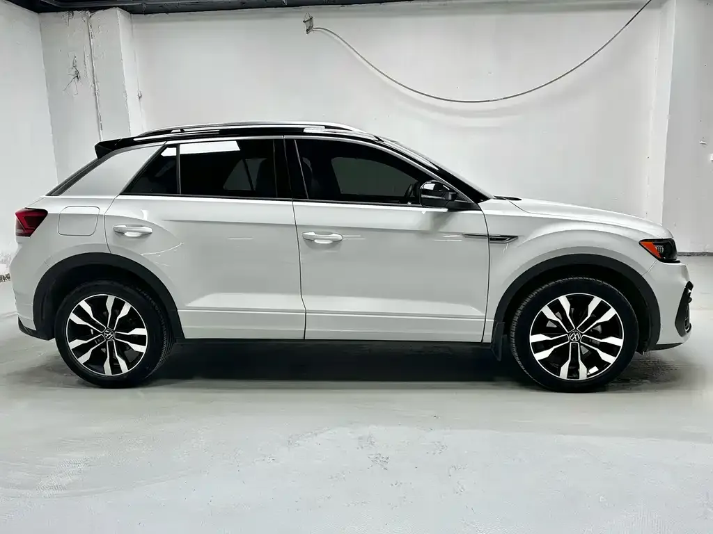 Volkswagen T-Roc 2022 из CN, фото 2