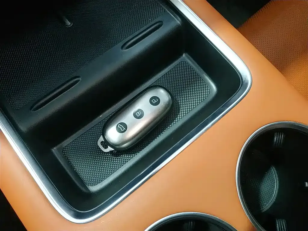 Li Auto L8 2023 из CN, фото 5