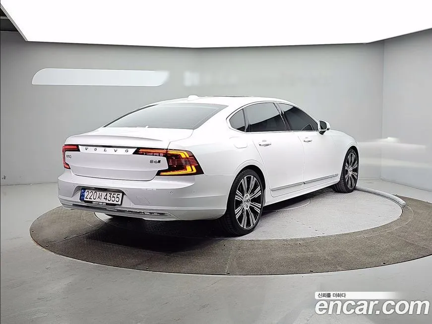 Volvo S90 — фото 2