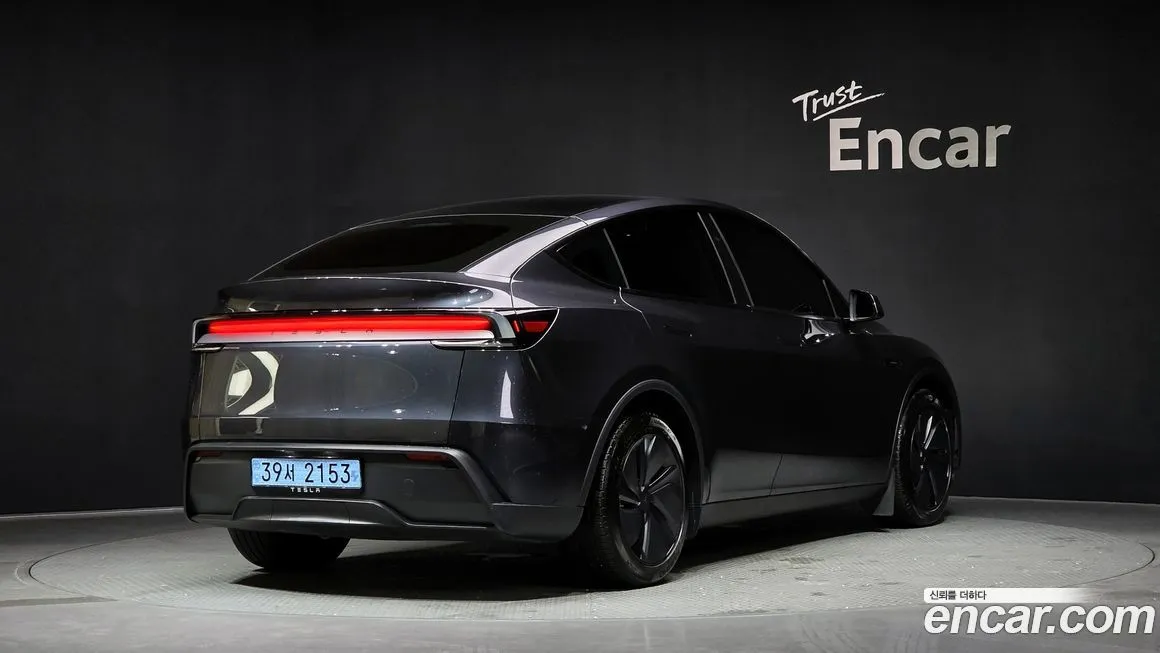 Tesla Model Y 2025 из KR, фото 3