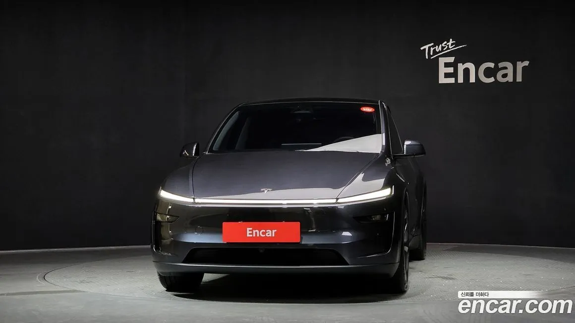 Tesla Model Y 2025 из KR, фото 2