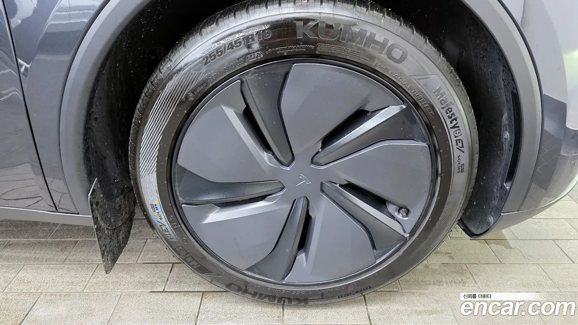 Tesla Model Y 2025 из KR, фото 9