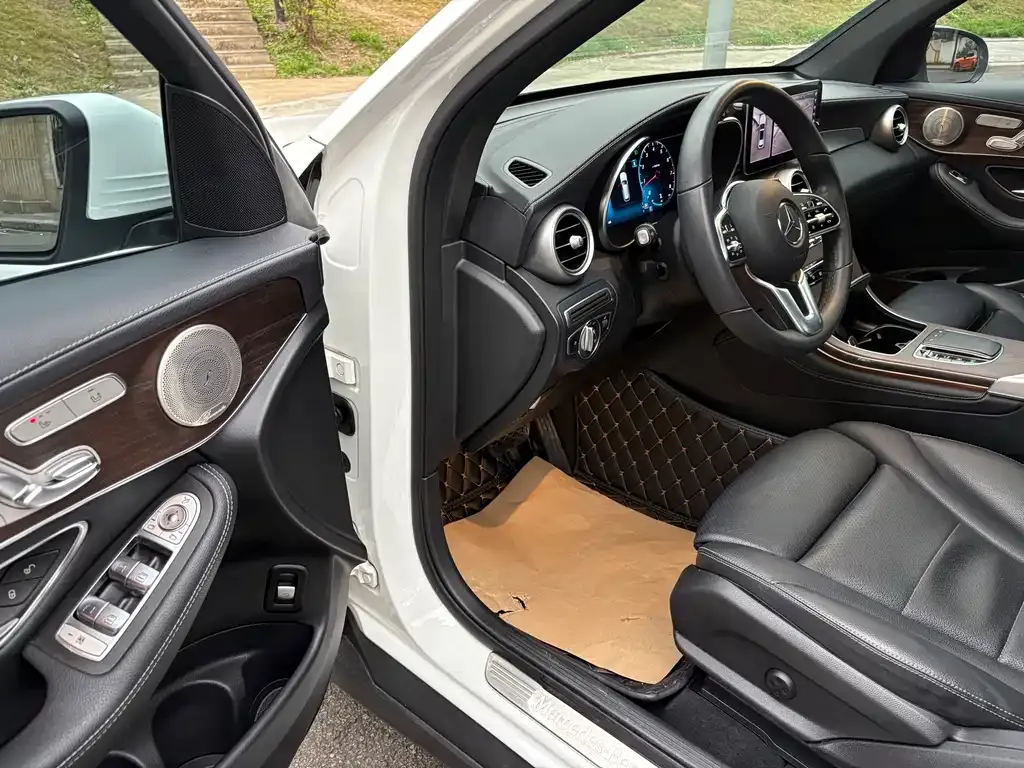Mercedes-Benz GLC 2021 из CN, фото 4