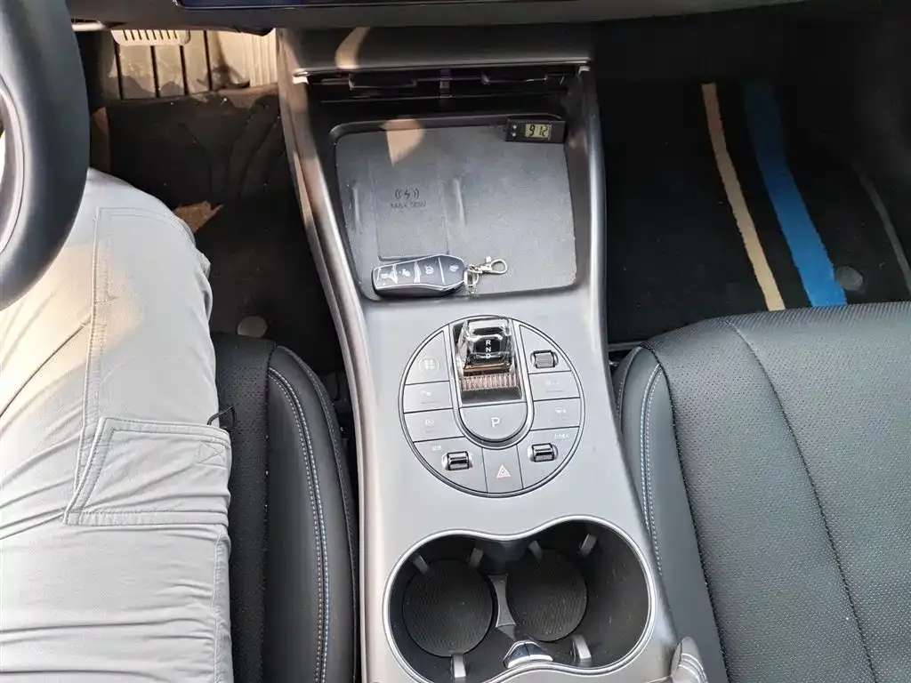 BYD Seal — фото 8