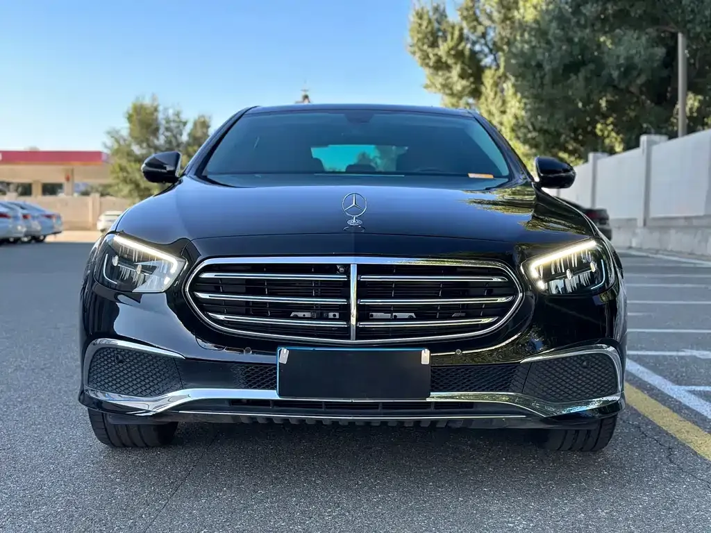 Mercedes-Benz E-Class 2022 из CN, фото 3