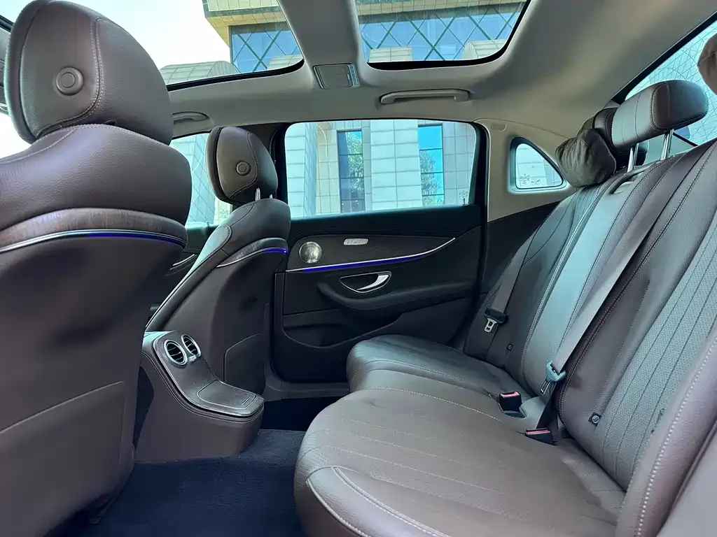Mercedes-Benz E-Class 2022 из CN, фото 6