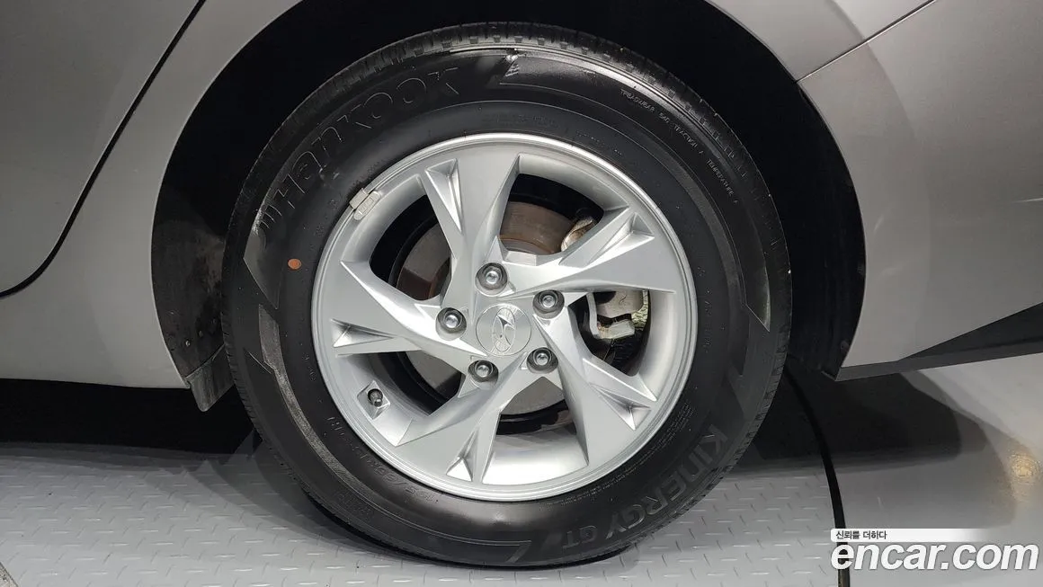 Hyundai AVANTE 2023 из KR, фото 5