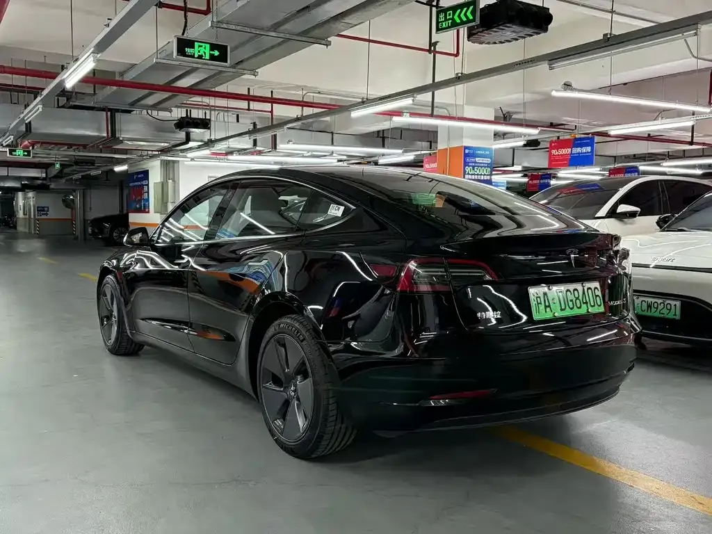 Tesla Model 3 — фото 8