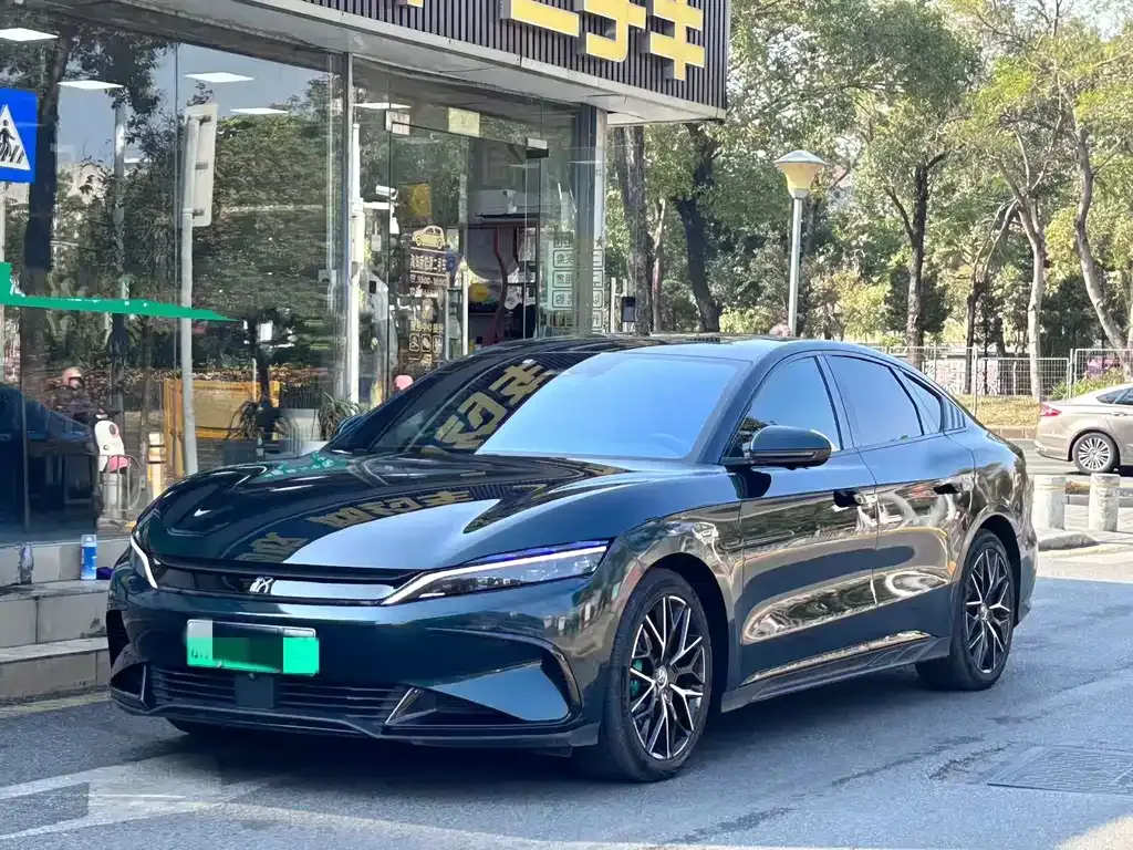 BYD Han — фото 1