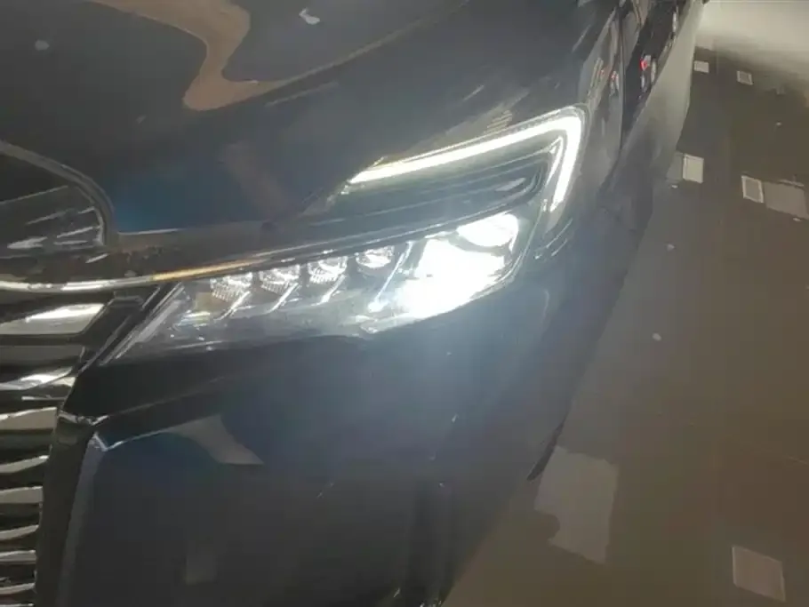 Buick GL8 2023 из CN, фото 3