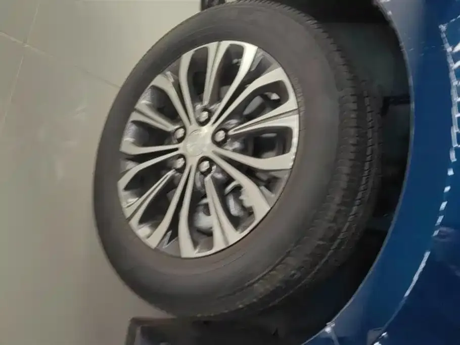 Buick GL8 2023 из CN, фото 8
