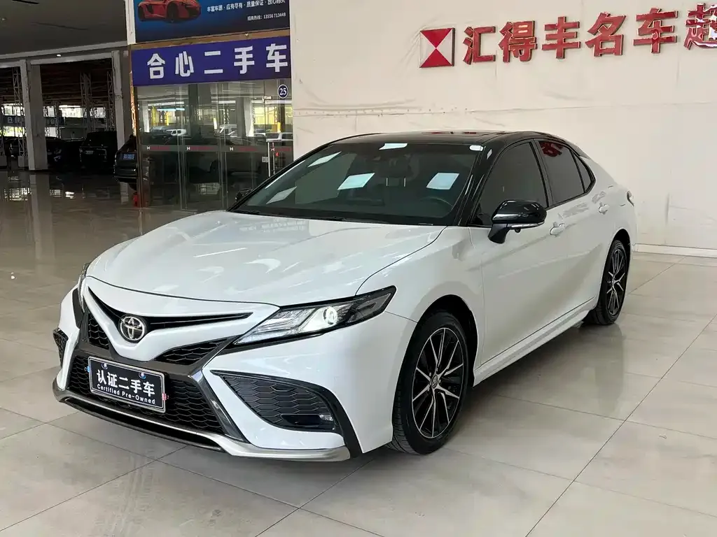 Toyota Camry 2024 из CN, фото 1