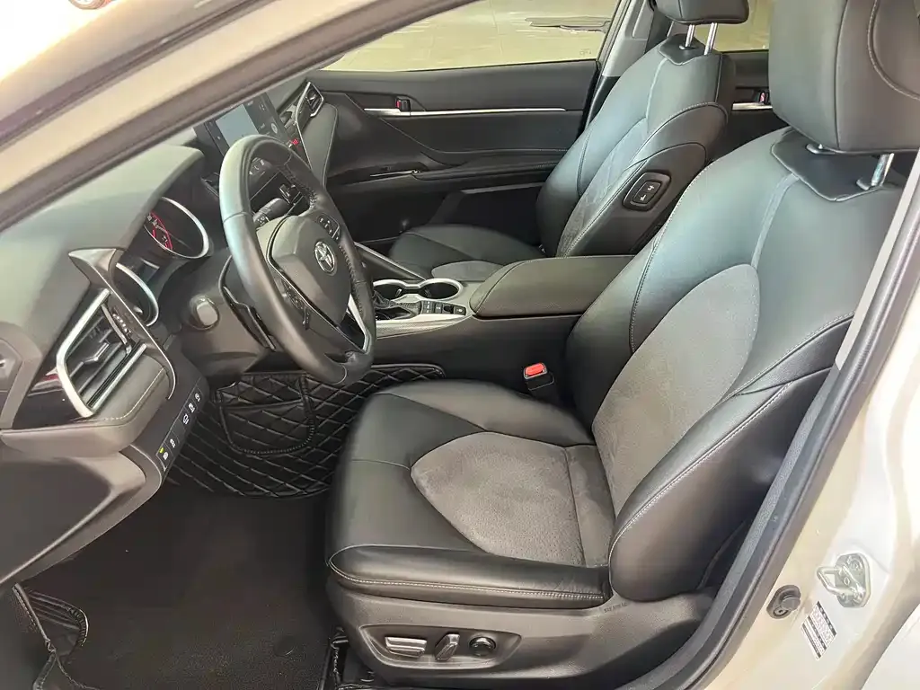 Toyota Camry 2024 из CN, фото 7