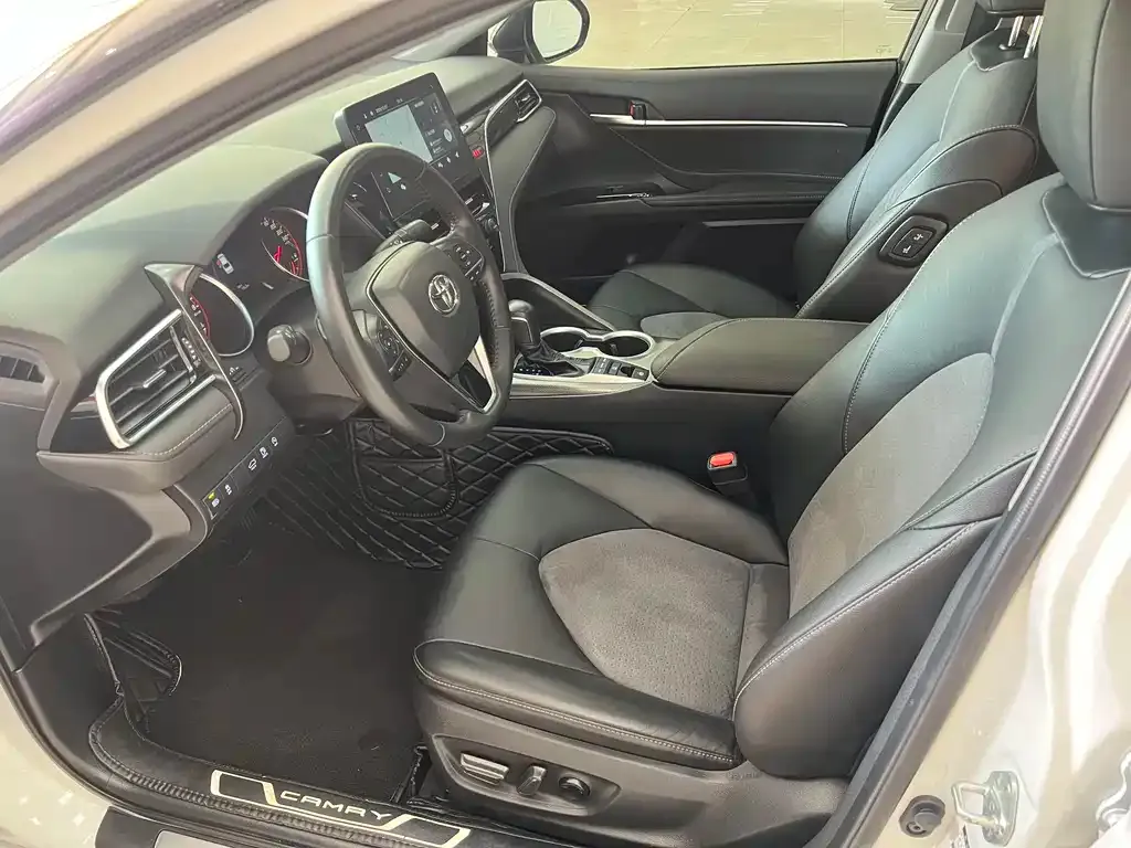 Toyota Camry 2024 из CN, фото 10