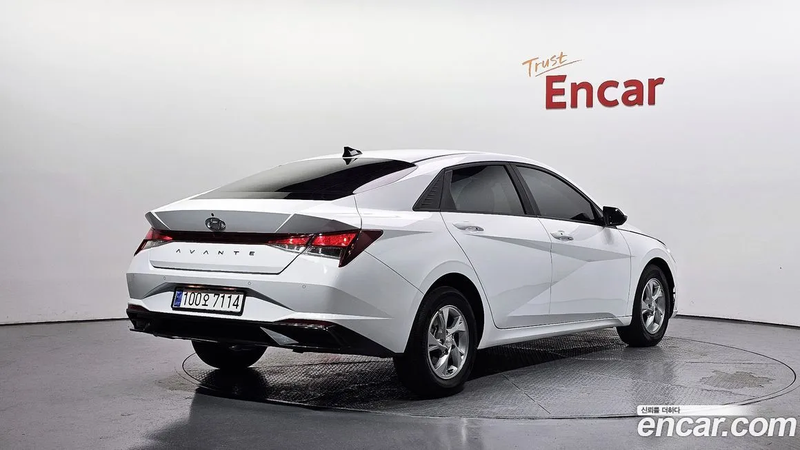 Hyundai AVANTE 2022 из KR, фото 2
