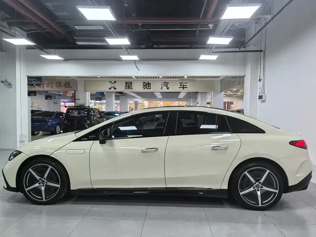 Mercedes-Benz EQE 2022 из CN, фото 4