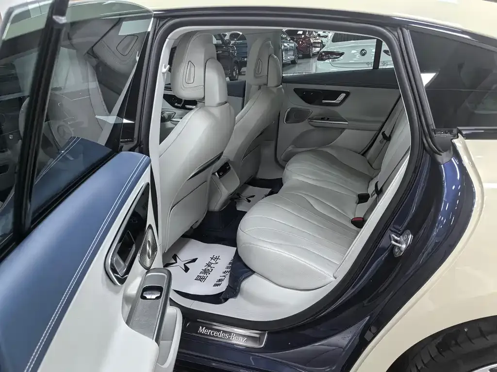 Mercedes-Benz EQE 2022 из CN, фото 9